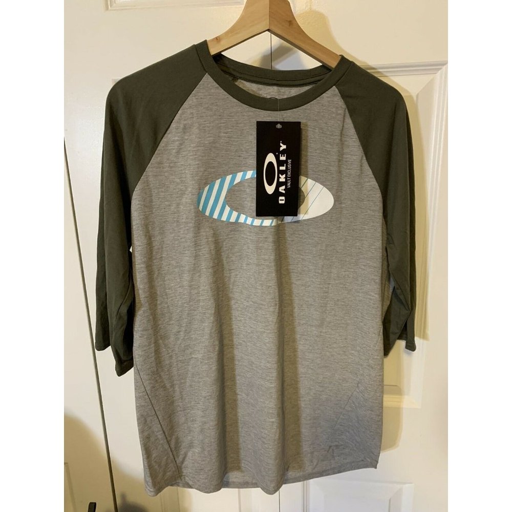 Oakley Vault Exclusive Men’s Sz S Hydrolix 3/4 Sleeve Gray Green Blue White‎
